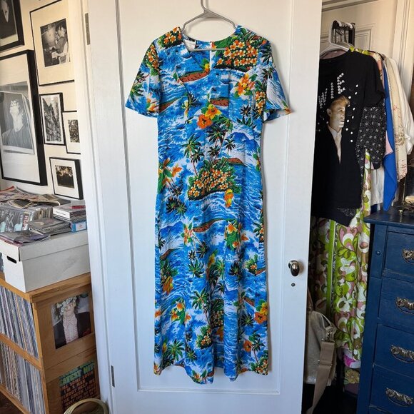 Royal Hawaiian Dress sz M - Picture 1 of 3